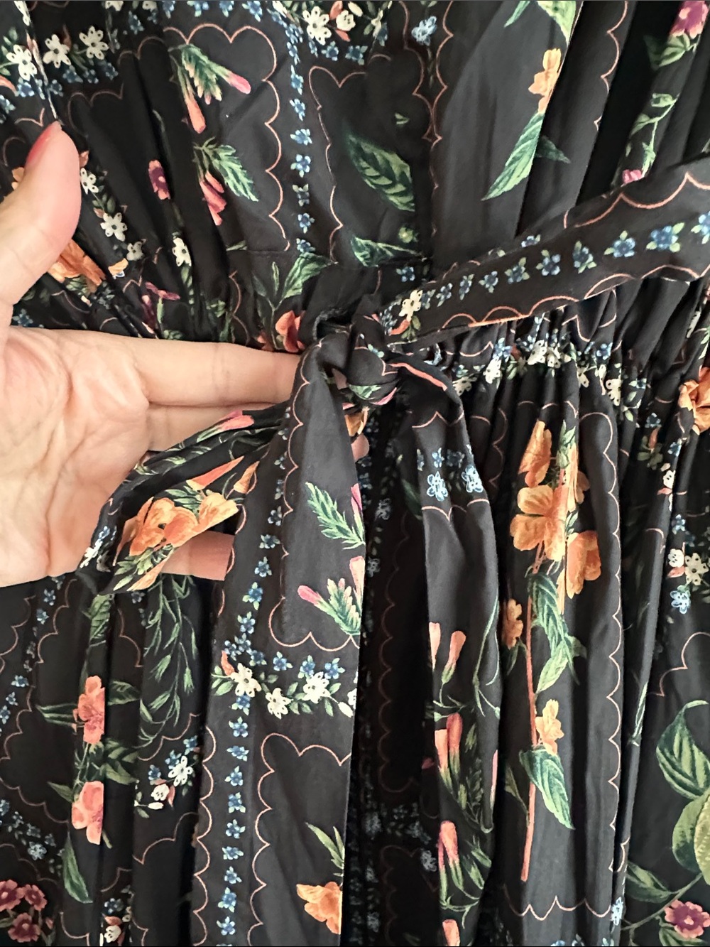 entro Black Floral Mini Dress with Puff Sleeves - Picture 6 of 6